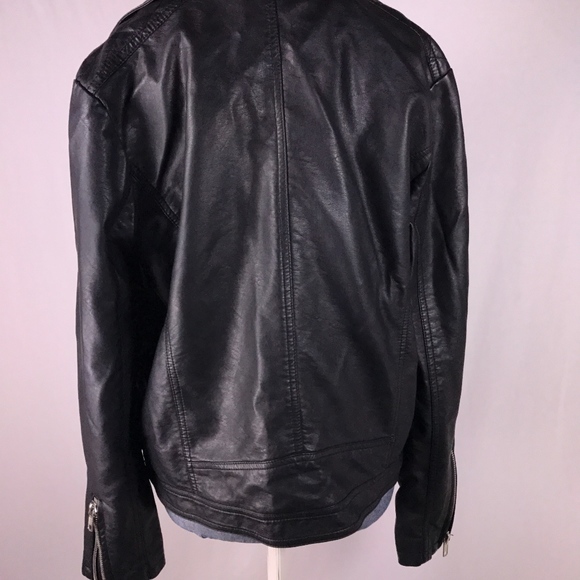 Forever 21 Size M  Black Jacket Vegan Leather - Picture 6 of 8